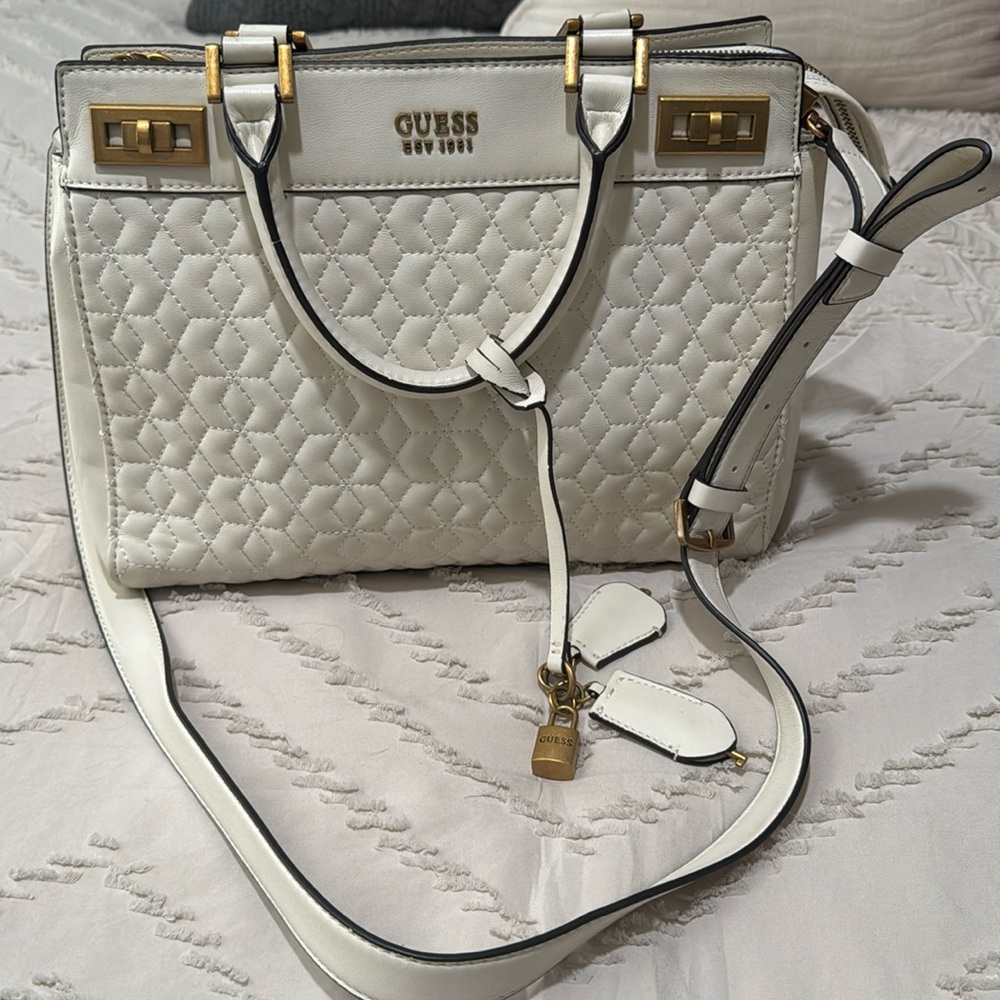 Guess purse - White with gold distressed hardware